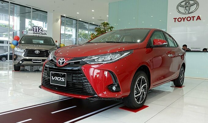 Toyota Vios đòi lại ngôi vương từ Hyundai Accent